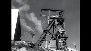 Chevalements et tours d'extraction dans les mines de houille