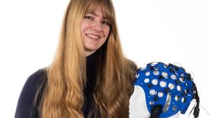 Séverine Brelaud, doctorante finaliste MT180 nous accueille dans son labo