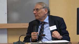 Tibor Frank - War and Science : The Impact of World War on the Hungarian Academy of Sciences