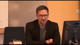 Le discours comme pratique. L'analyse du discours vers les études du discours.